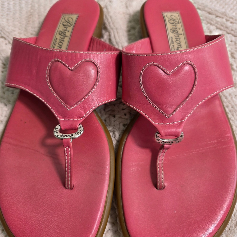 Brighton June Sandals Pink Leather Heart Thong Flip Flops Womens 7.5 Excellent - Picture 2 of 5